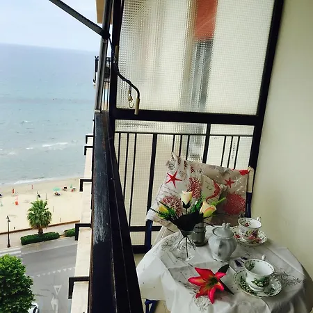 Silvinia Apartament Follonica