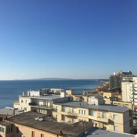 شقة Silvinia Apartament فولّونيكا