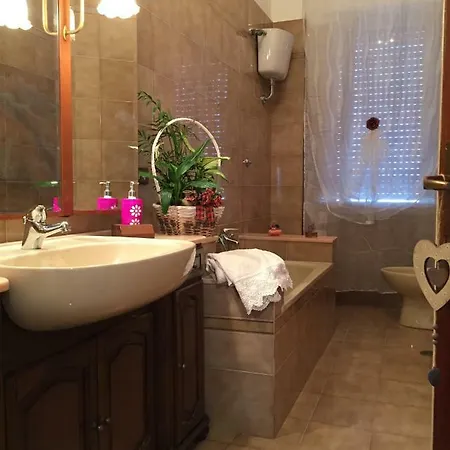 Silvinia Apartament * Follonica